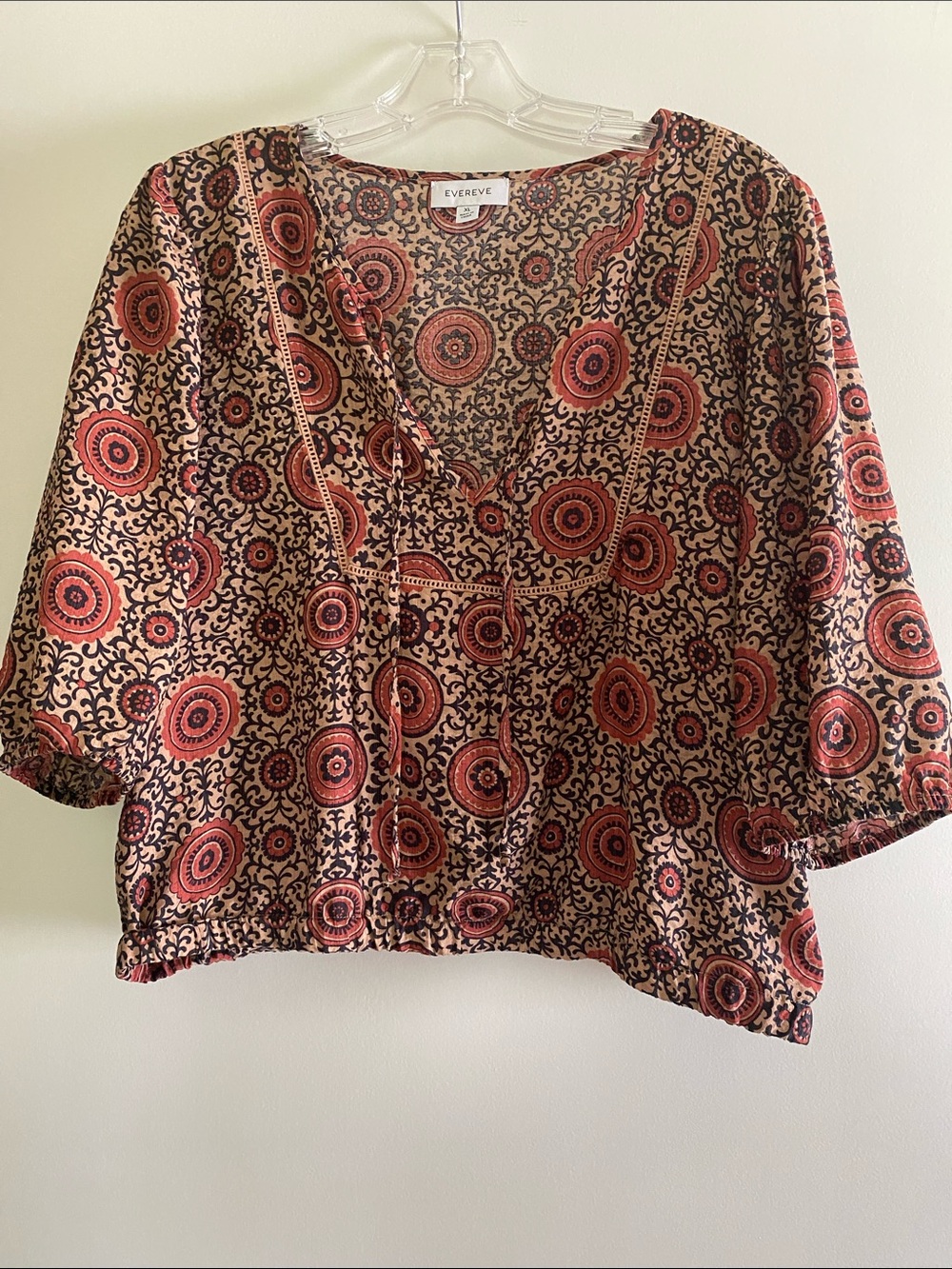 Evereve Red and Black Medallion V-Neck Blouse